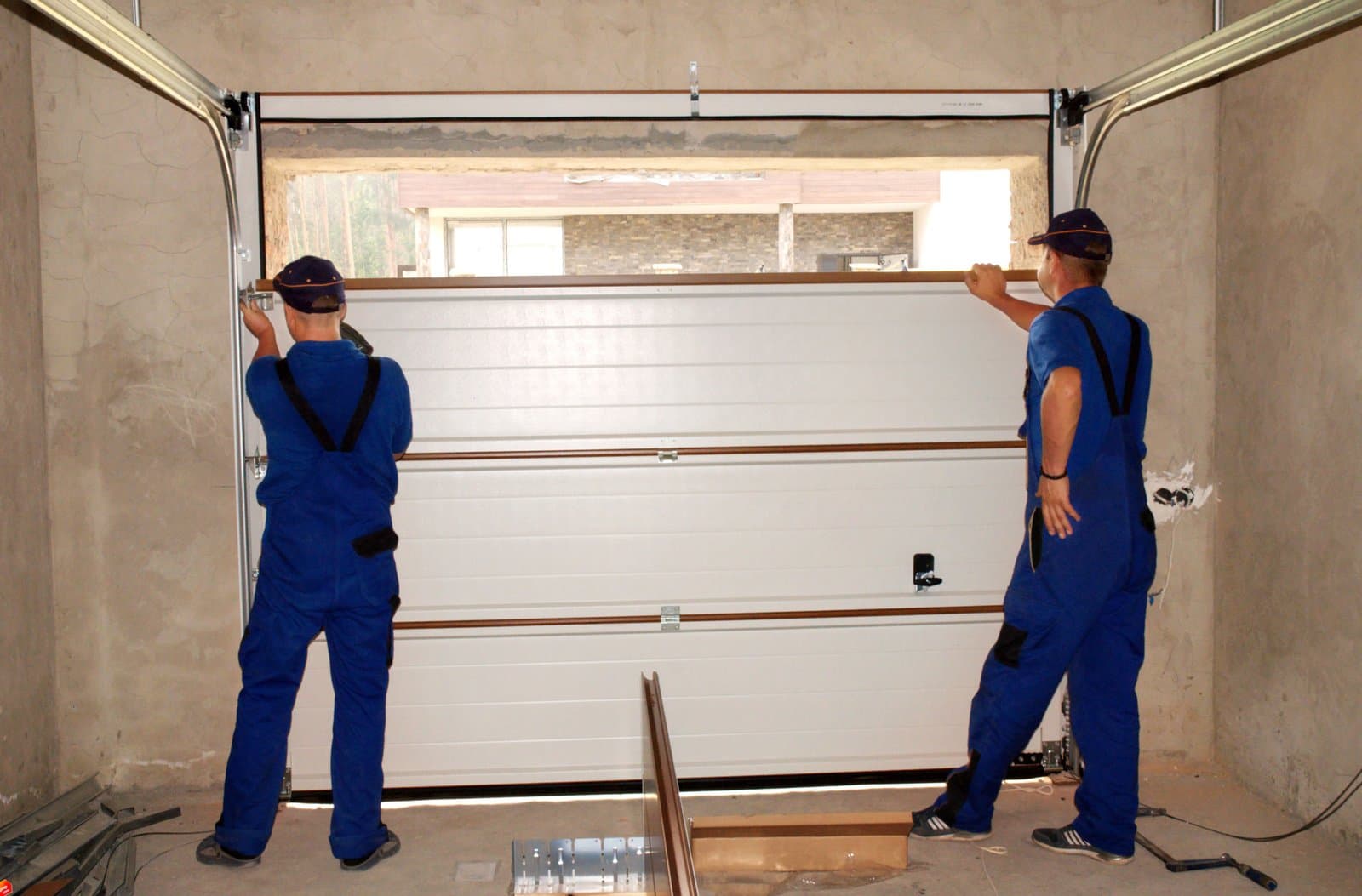 Installation garage door service in Erie